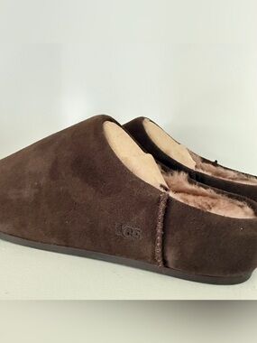 UGG Women’s Elea Slip-on Slipper